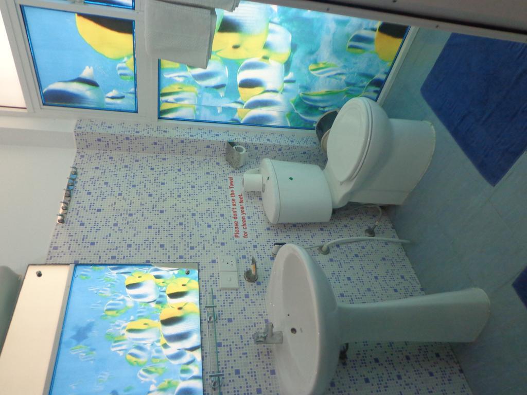 Blue Elephant Tourist Guesthouse Kudapaduwa Kültér fotó
